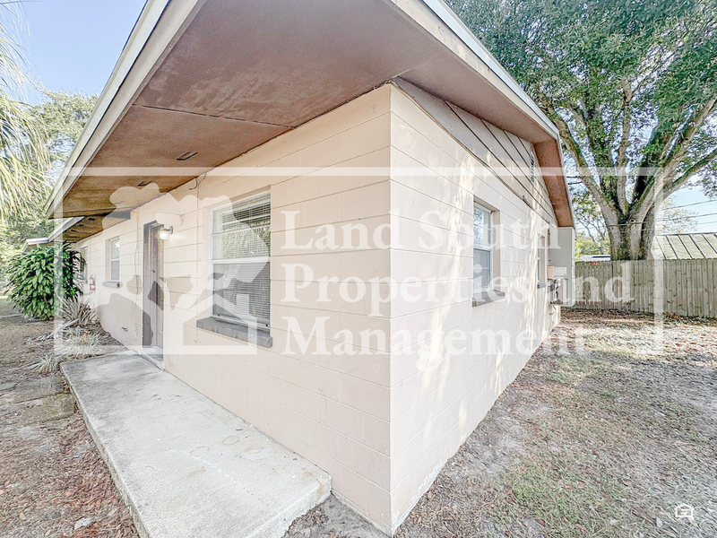 Lakeland House: 518 W. Belmar Street