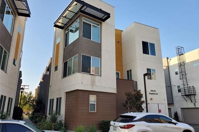 Buena Vista House: 8166 Orangethorpe Ave