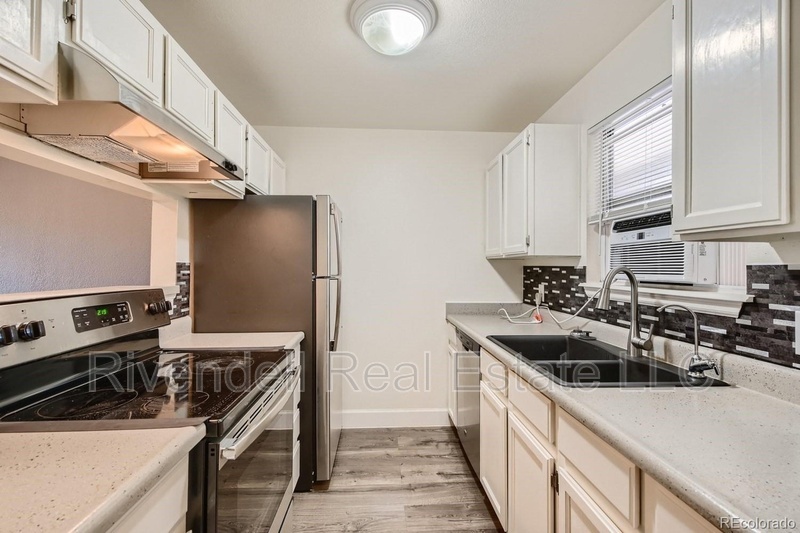 Castle Rock Condo: 1215 South Gilbert Street