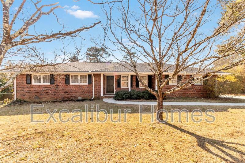 Snellville House: 2685 Eldorado Place