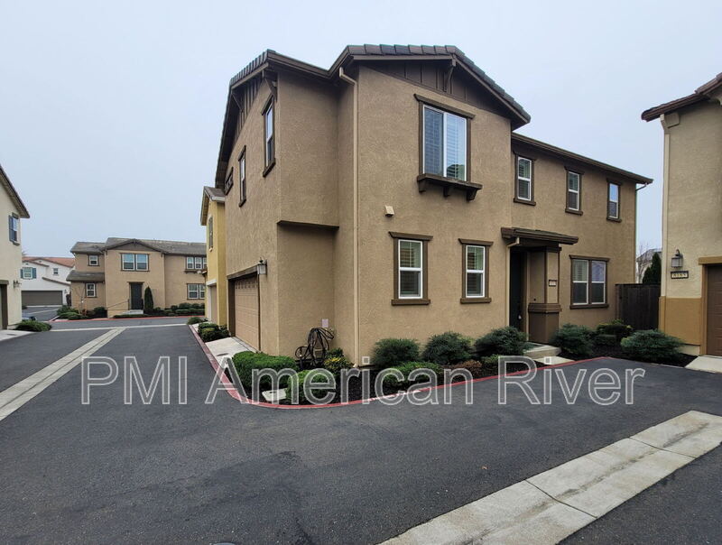 Elk Grove House: 8183 Kramer Ranch Lane