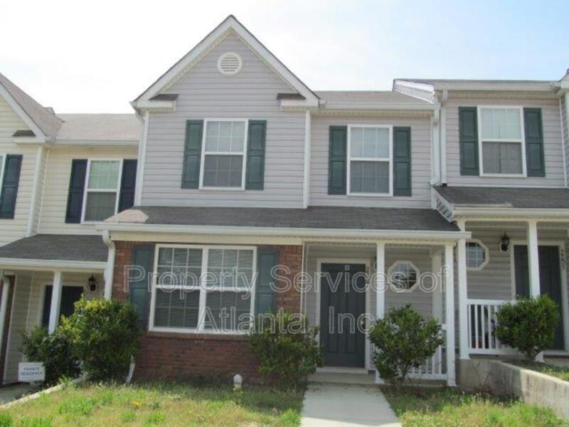 Morrow Townhome: 2207 Miranda Dr