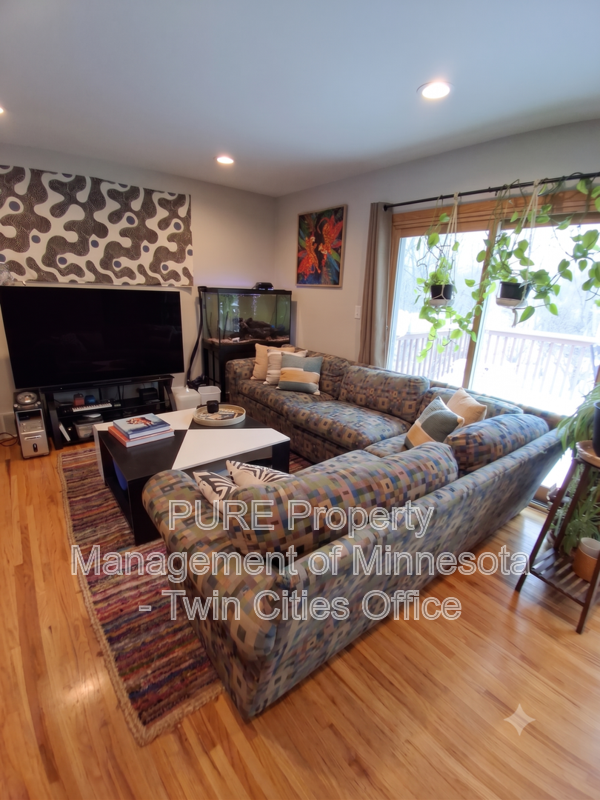 Minnetonka House: 5103 Belwood Ln