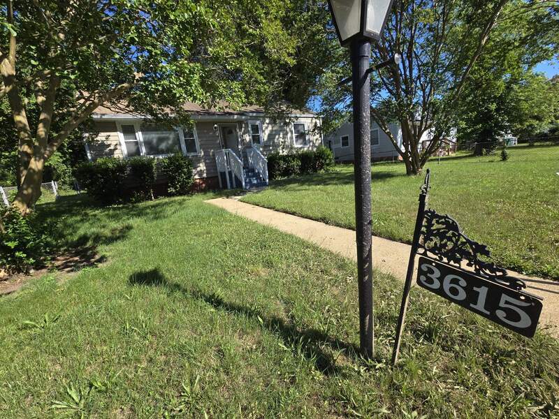 Richmond House: 3615 Ammons Ave