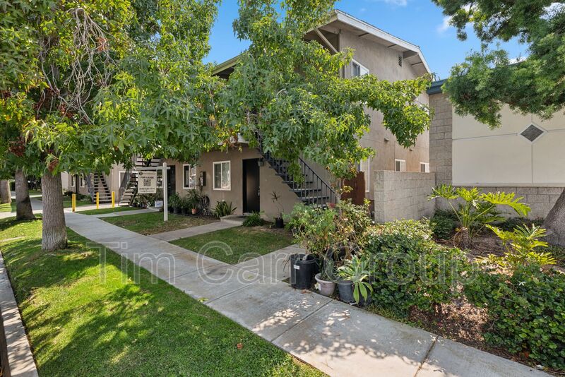 Costa Mesa Condo: 117 E Bay St
