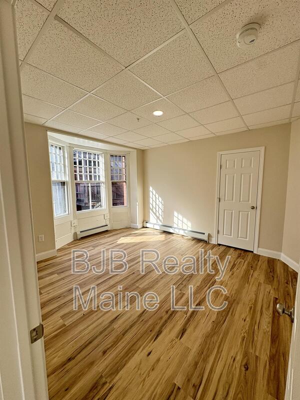 Portland Condo: 503 Cumberland Avenue