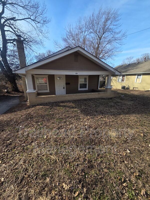 Independence House: 1502 S Pleasant