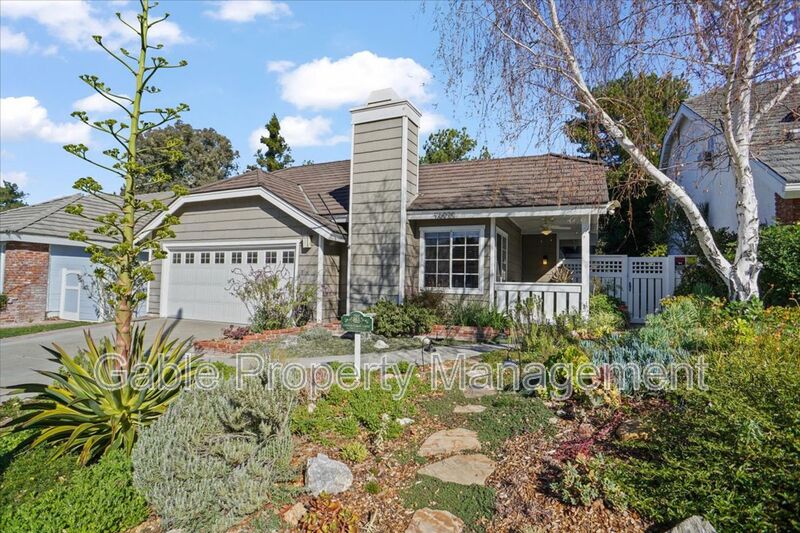 Valencia House: 26020 Moreno Dr