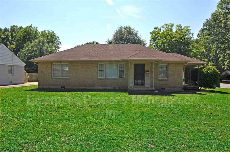 Memphis House: 1149 Colonial Rd