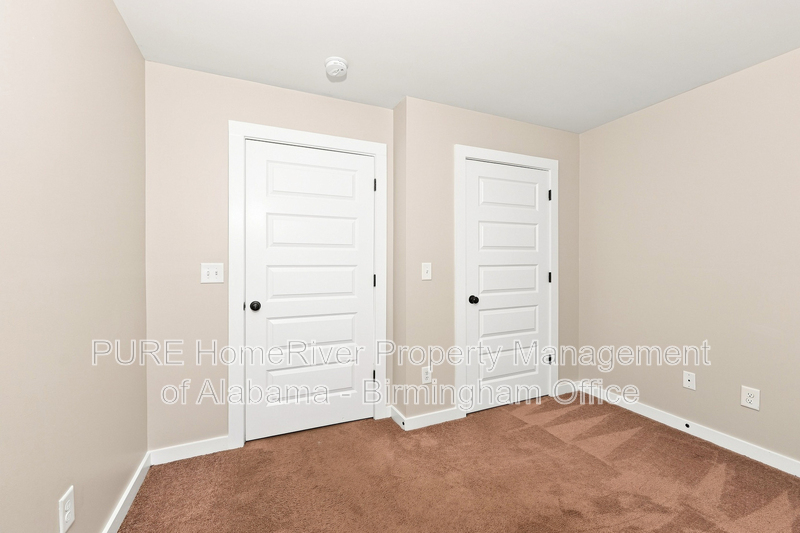 Talladega House: 234 Sunlight Cir