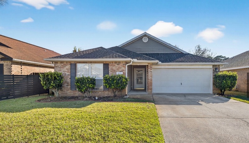 Fort Walton Beach House: 1602 Trent St