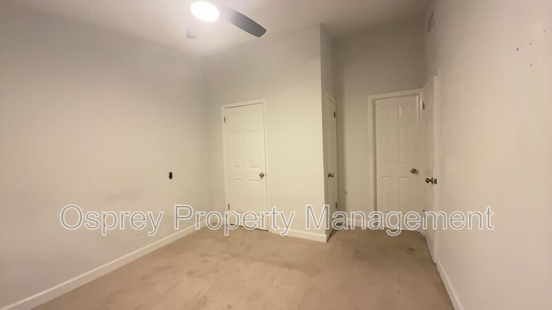 Spacious 5-Bedroom Virginia Beach Home with Workshop & Ample Storage - Photo 11