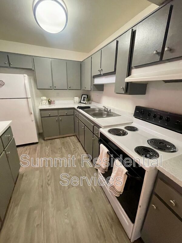 Tucson House: 2230 E. Ft. Lowell Rd.