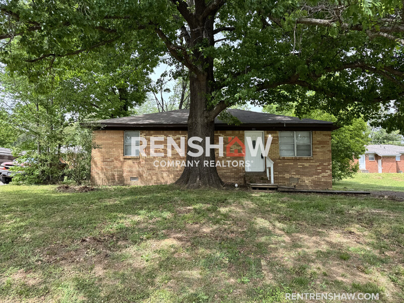 Munford House: 291 Navy Dr