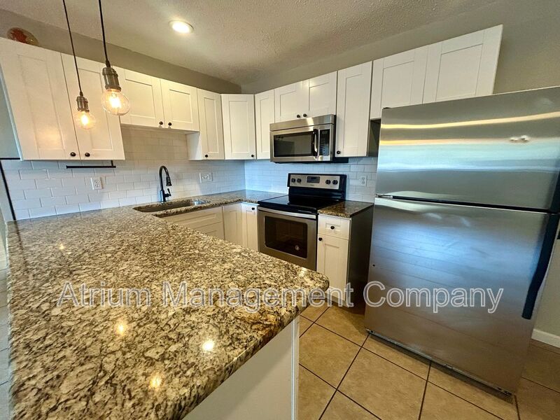 Clearwater House: 2399 Eastwood Dr