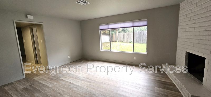 Carmichael House: 5787 Haskell Avenue