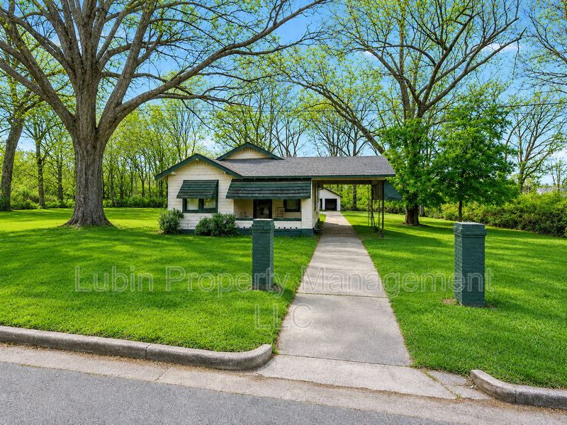 Memphis House: 533 Bon Air St