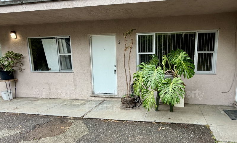 Berkeley Condo: 1935 Haste Street