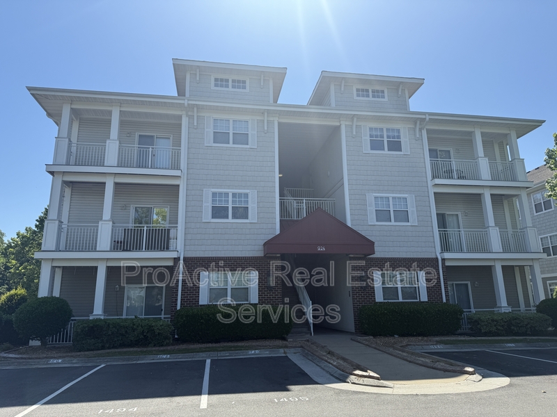 Virginia Beach Condo: 924 Southmoor unit 204