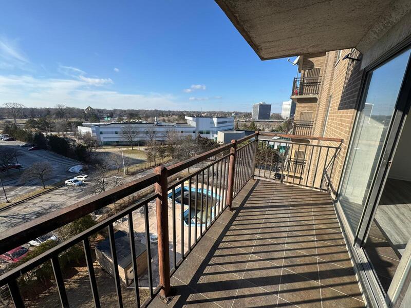 Southfield Condo: 16400 North Park Drive - 1