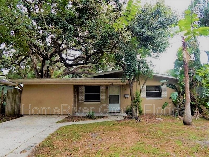 Request a Viewing for 315 Thornton Ln, Apt A Tenant Turner