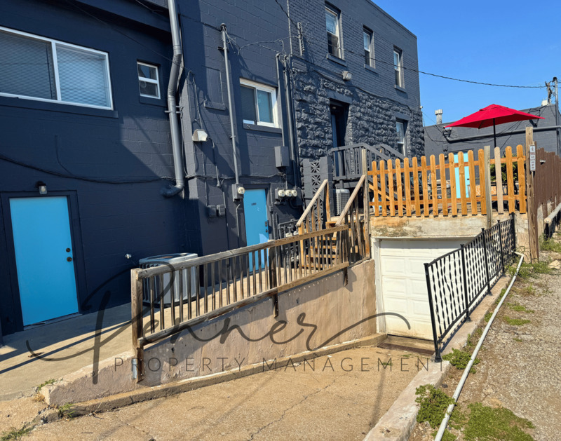 RAYTOWN House: 6310 RAYTOWN RD