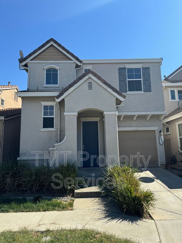 Sacramento House: 3066 Staysail St