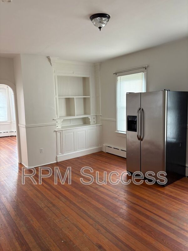New Bedford Condo: 19 Stephen Street