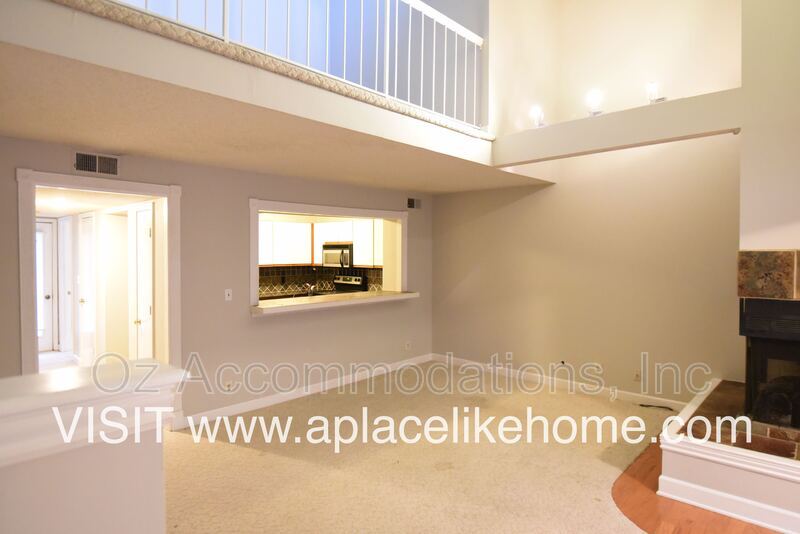 Overland Park Townhome: 8741 W 106th Ter