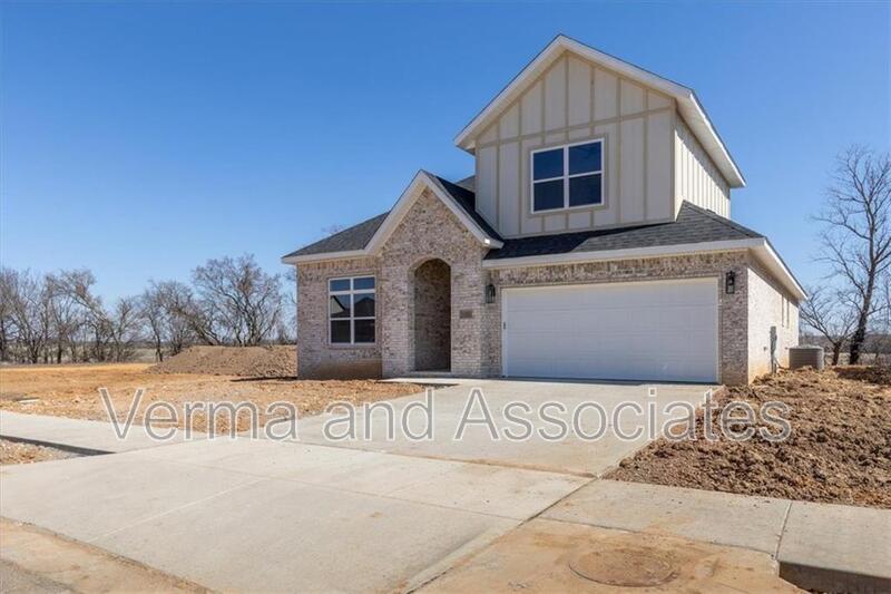 Centerton House: 1050 Whistler St