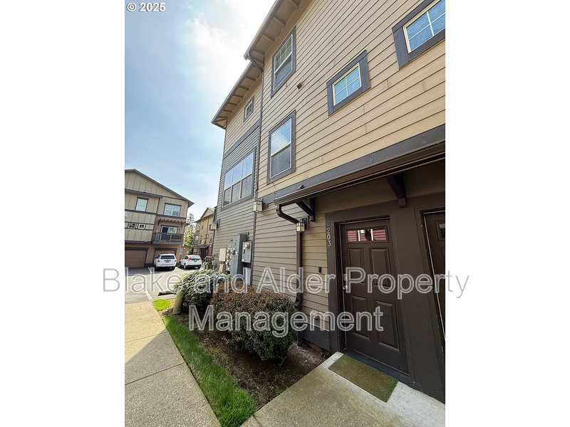 Sherwood Condo: 22832 SE Forest Creek Drive