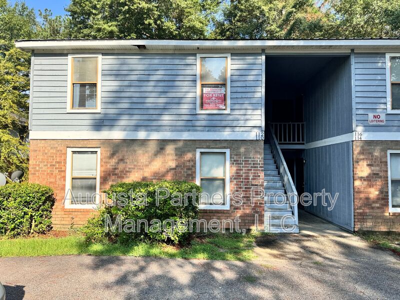 North Augusta House: 112 Chalet North Ct