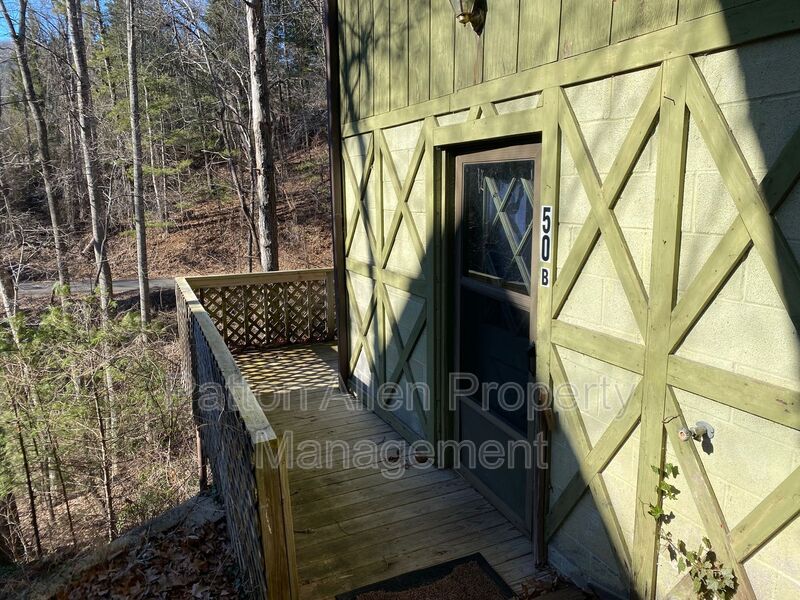 Request a Viewing for 50 B Woodhaven Road Tenant Turner