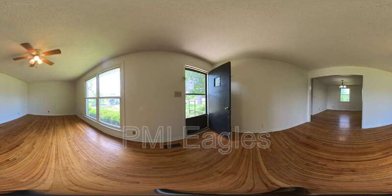 Clarksville House: 2223 Pendleton Drive