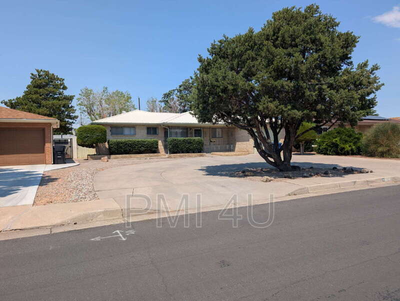 Albuquerque House: 2729 Chama Street Northeast