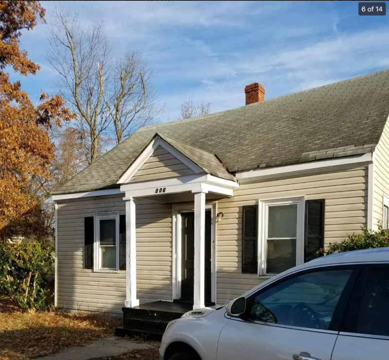 Henrico House: 306 St Claire Ln