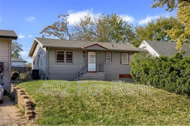 Omaha House: 5120 North 48th Street
