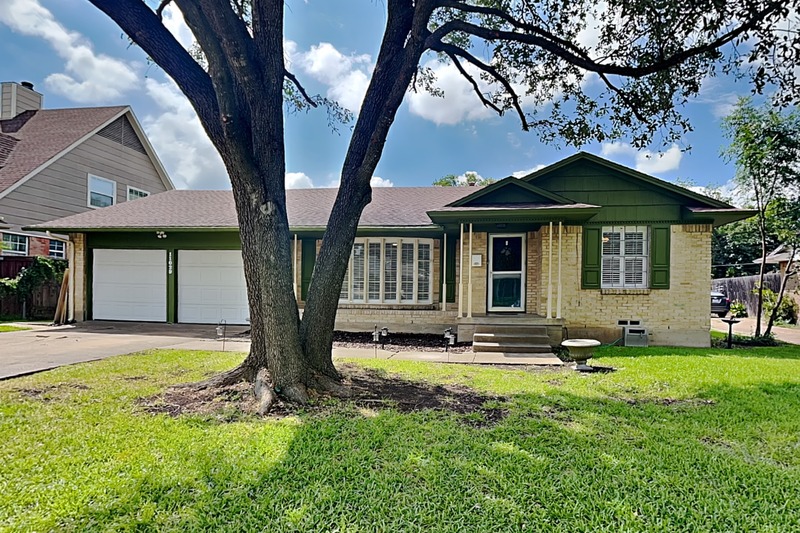 Dallas House: 11029 Watterson Dr