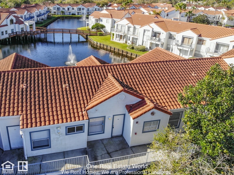 Orlando Condo: 2504 Woodgate Boulevard