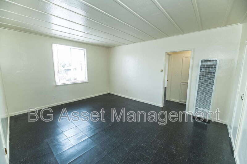 Richmond Condo: 1415 Visalia Avenue