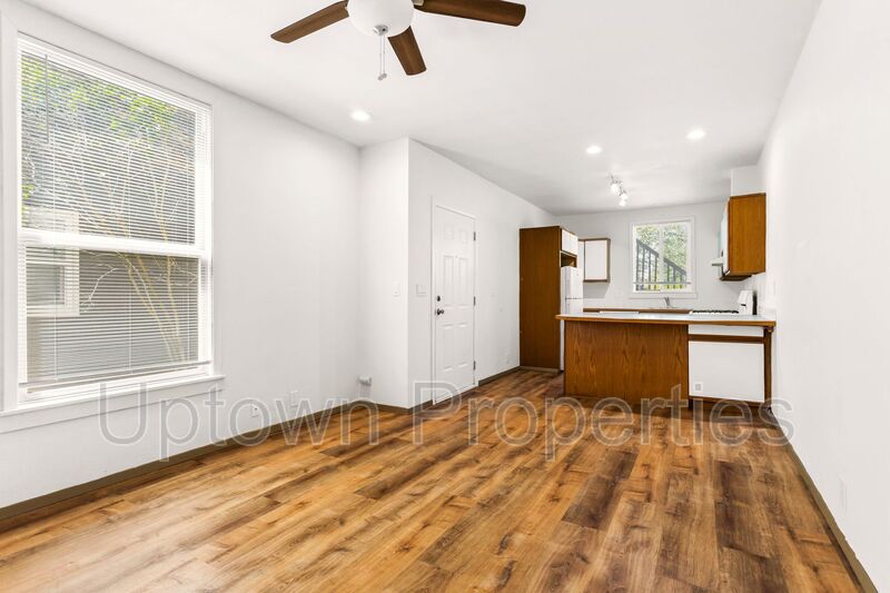 Portland House: 7468 N Haven Ave