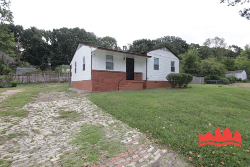 Memphis House: 4496 Range Line Rd