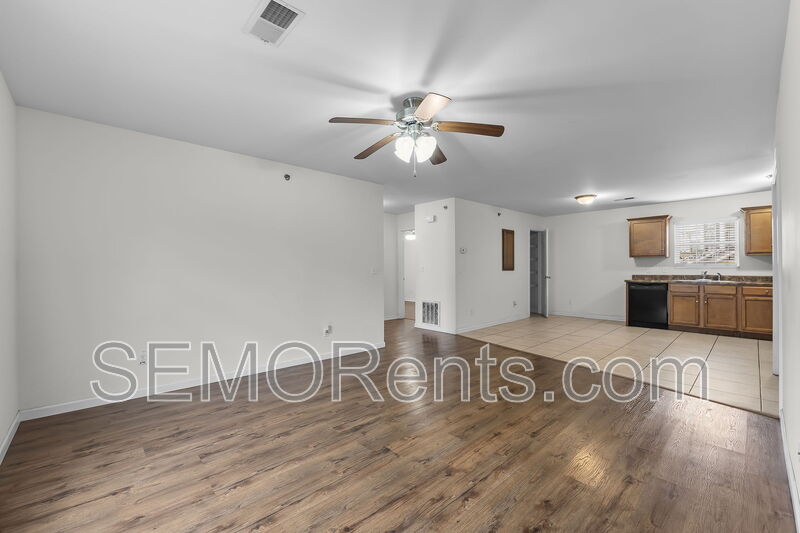 Cape Girardeau Condo: 3 Village Drive - 301