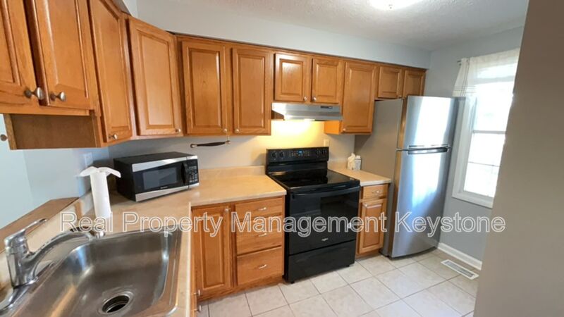 Pittsburgh House: 231 Shadowlawn Circle