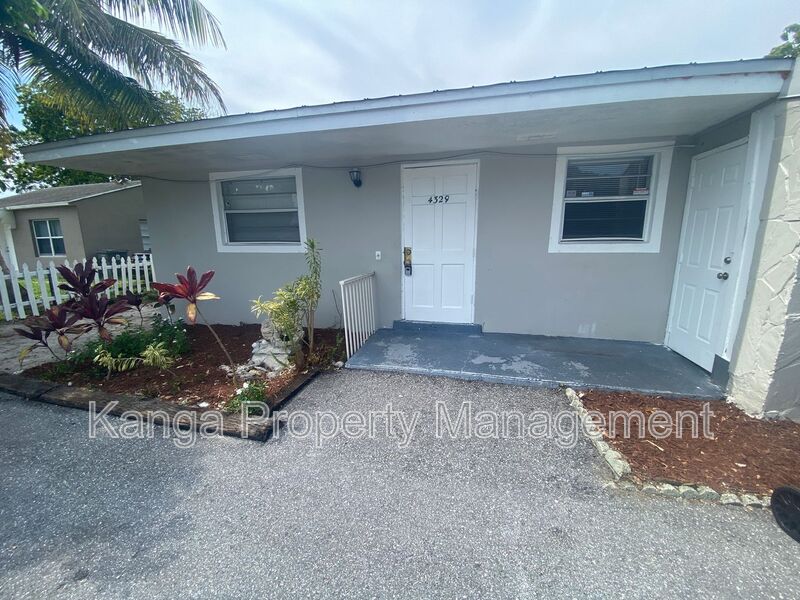 West Palm Beach House: 4329 Cocoanut Road