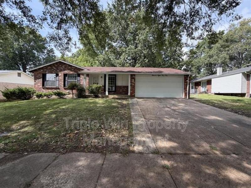 St. Louis House: 11841 Del Rosa Way
