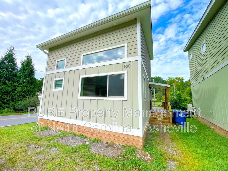Asheville House: 100 Eastville Rd