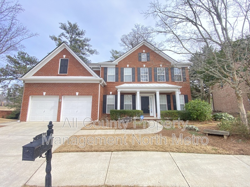 Smyrna House: 2024 Belridge Court