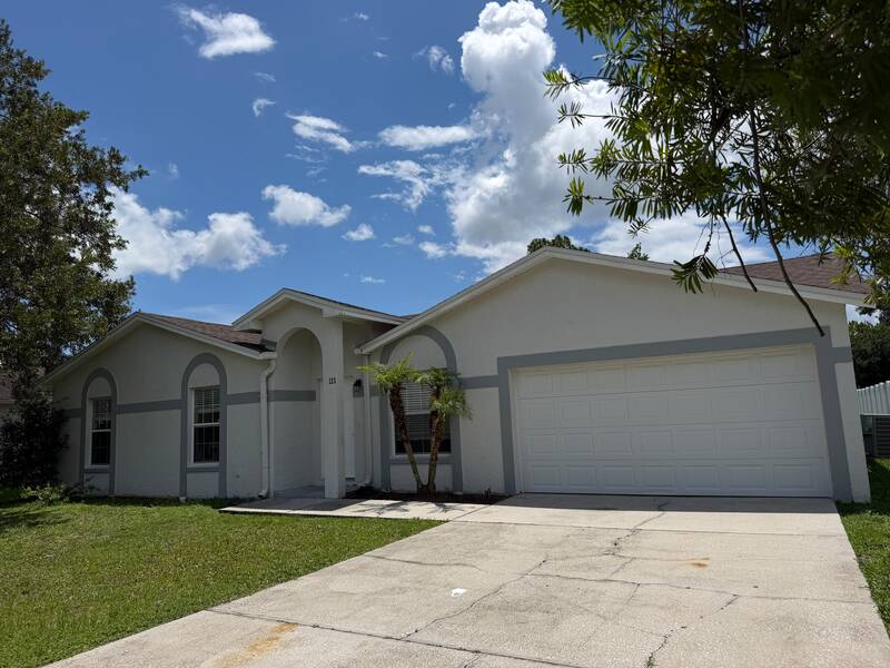 Kissimmee House: 111 Newham Way