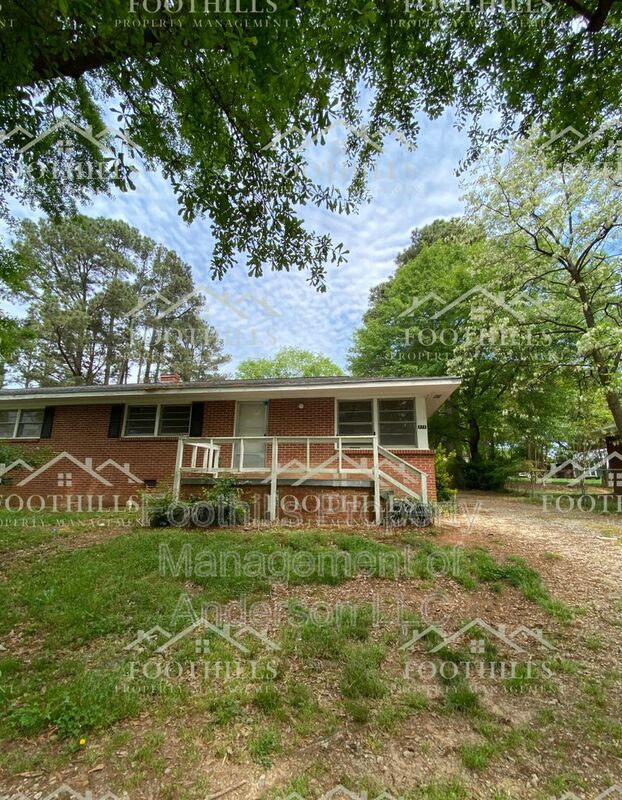 Anderson Condo: 414-416 Jeb Stuart Ave